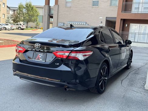 Used 2020 Toyota Camry LE FWD image 7