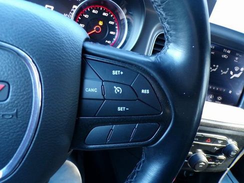 Used 2023 Dodge Charger SXT image 18