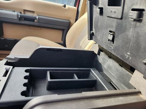 Used 2011 Ford F250 XLT w/ XLT Premium Pkg image 20