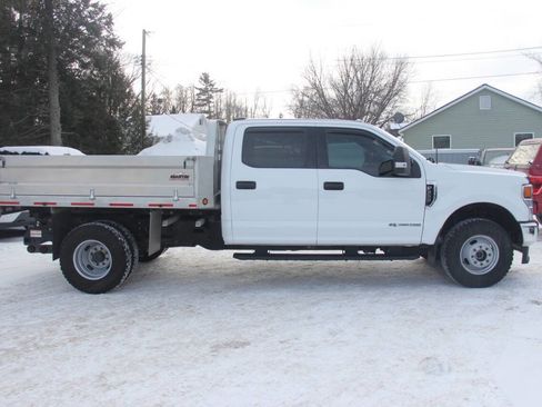 Used 2022 Ford F350 XLT image 2