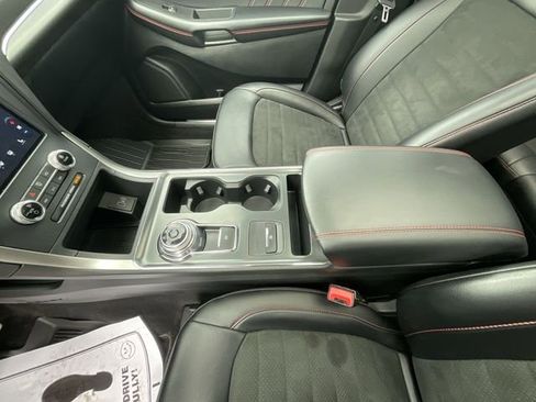 Certified 2022 Ford Edge ST-Line w/ Class II Trailer Tow Package image 20