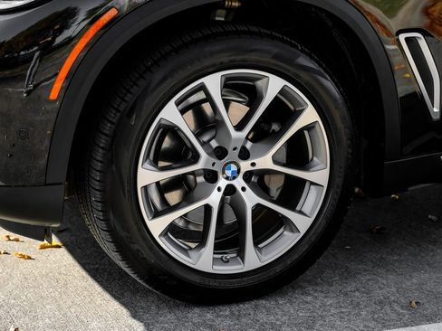 Used 2021 BMW X5 xDrive40i w/ Executive Package image 63