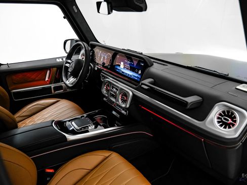Used 2025 Mercedes-Benz G 63 AMG 4MATIC image 48