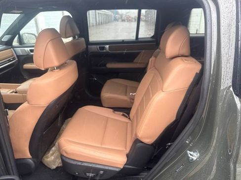 Used 2026 Hyundai Santa Fe Calligraphy AWD/4WD image 6