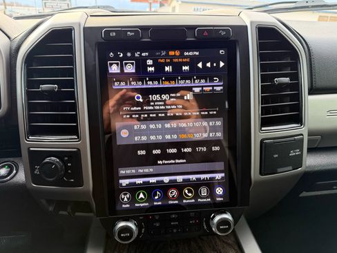 Used 2018 Ford F350 Lariat w/ Lariat Ultimate Package image 14