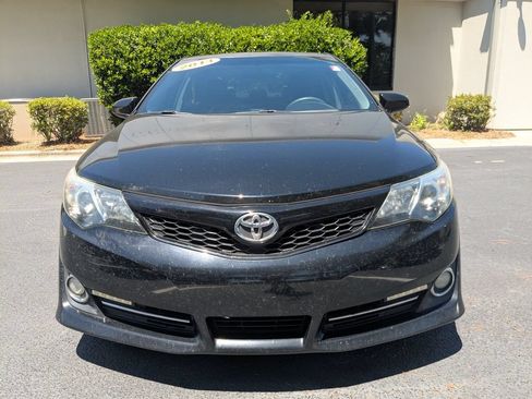 Used 2013 Toyota Camry SE FWD image 10
