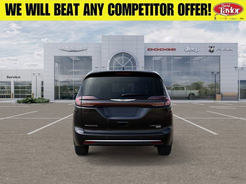 New 2026 Chrysler Pacifica Limited AWD/4WD image 8
