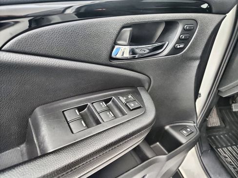 Used 2019 Honda Pilot Touring image 23