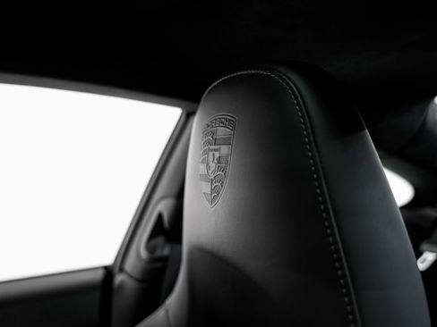 Used 2014 Porsche 911 Carrera 4S image 19