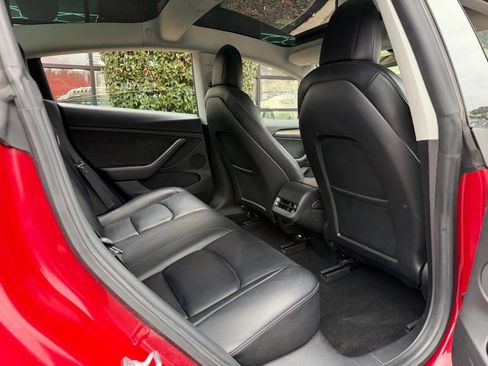 Used 2022 Tesla Model 3 Long Range image 38