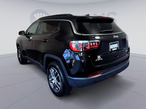 Used 2020 Jeep Compass Latitude w/ Cold Weather Group AWD/4WD image 4