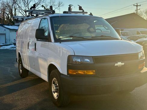 Used 2022 Chevrolet Express 2500 RWD 2500 135 w/ Driver Convenience Package image 4