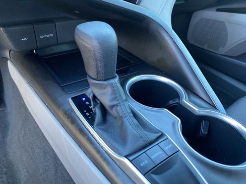 Used 2023 Toyota Camry LE image 39