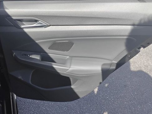 Used 2024 Volkswagen Golf R image 24