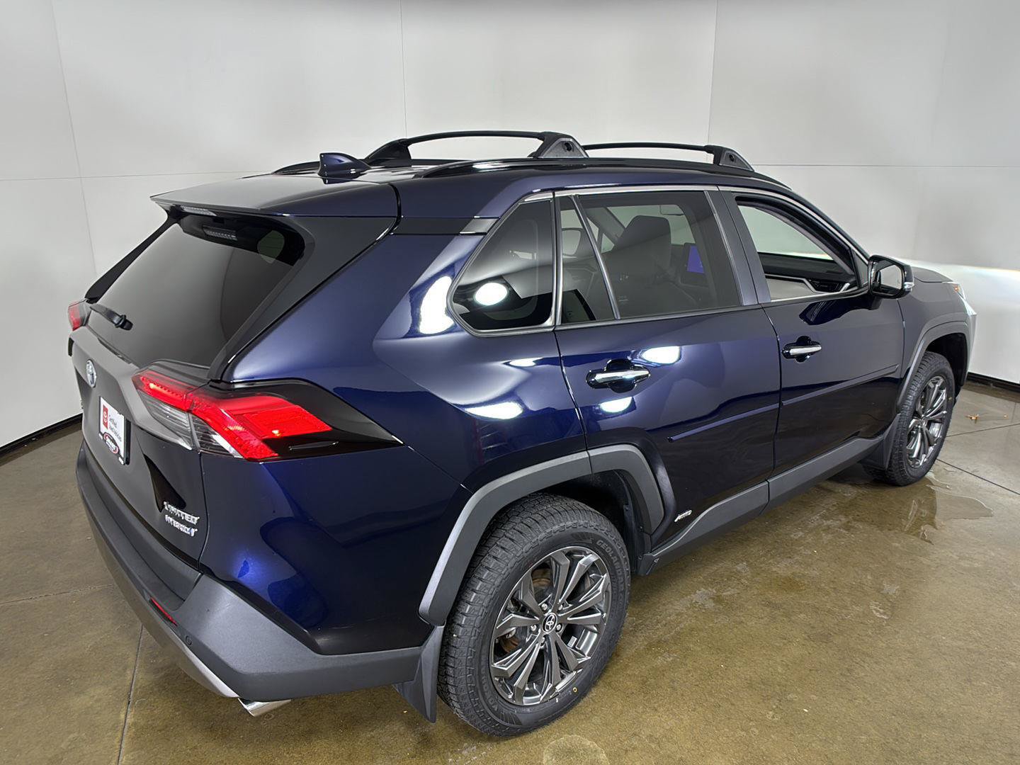 Used 2023 Toyota RAV4 Limited AWD/4WD image 11