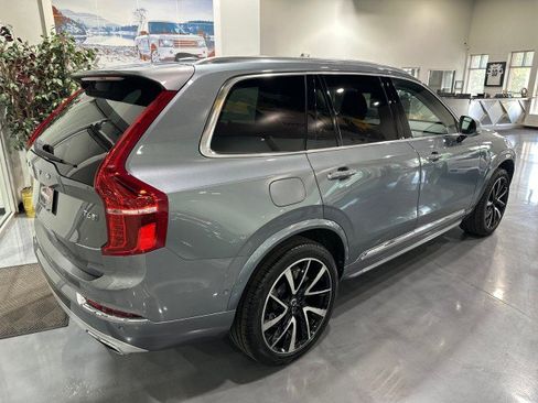 Used 2018 Volvo XC90 T6 Inscription w/ Convenience Package AWD/4WD image 2