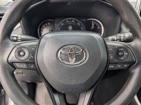 Used 2023 Toyota RAV4 XLE image 18