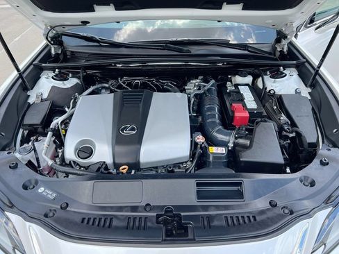 Certified 2024 Lexus ES 350 w/ Premium Package FWD image 10
