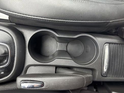 Used 2018 Buick Encore Preferred image 27