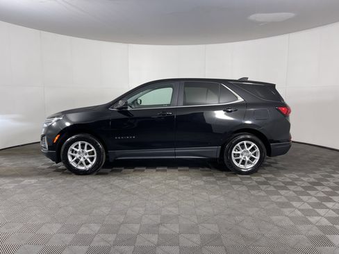 Used 2024 Chevrolet Equinox LT image 3