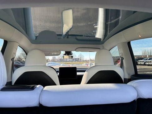 Used 2023 Tesla Model Y Long Range image 13