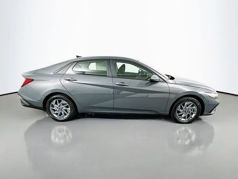 New 2026 Hyundai Elantra Blue image 4