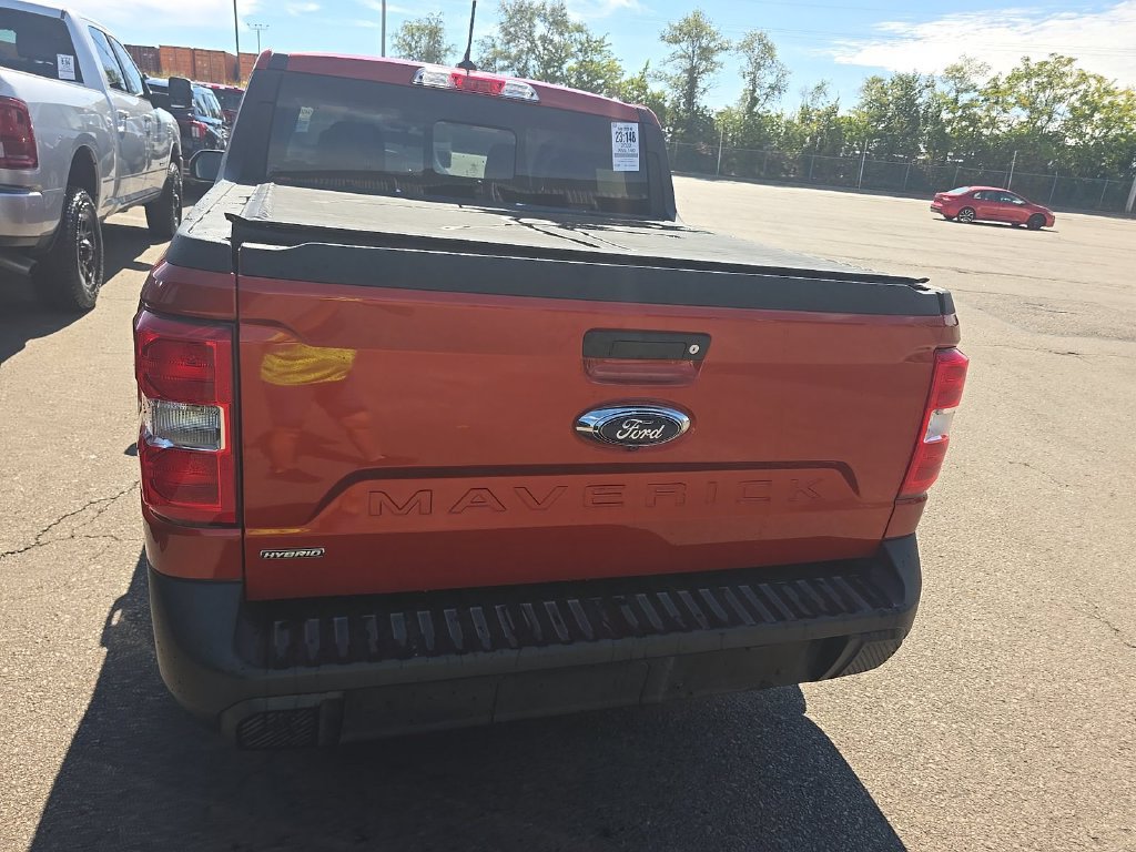 Used 2022 Ford Maverick Lariat FWD image 4