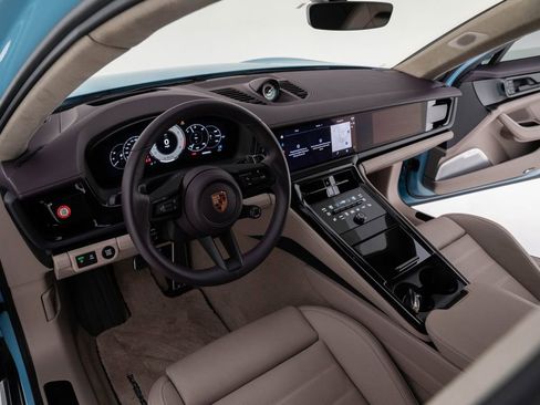 Used 2026 Porsche Panamera GTS AWD/4WD image 20