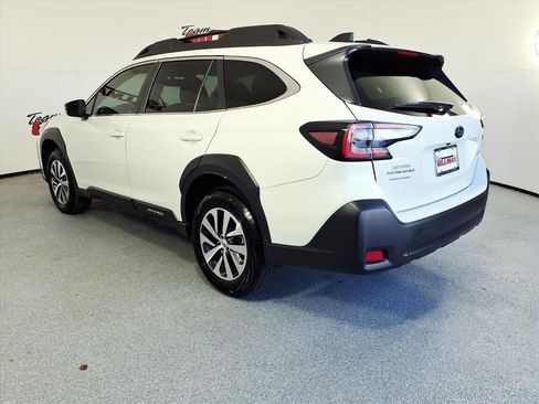 Certified 2025 Subaru Outback Premium image 2