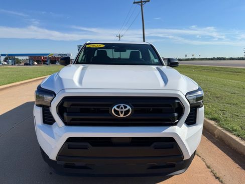 Used 2025 Toyota Tacoma SR RWD image 8