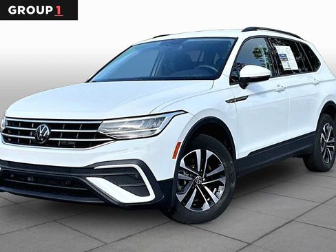 Used 2023 Volkswagen Tiguan S FWD image 1