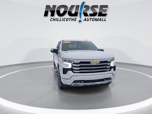 Used 2024 Chevrolet Silverado 1500 High Country w/ Technology Package image 3