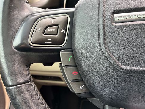 Used 2018 Land Rover Range Rover Evoque AWD/4WD image 28