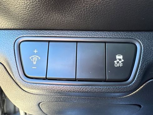 Used 2023 Kia Forte LXS image 24