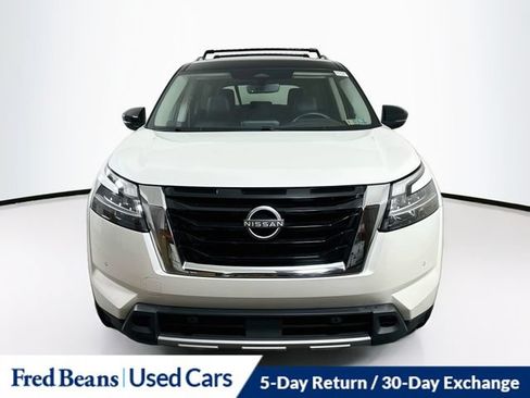 Certified 2024 Nissan Pathfinder SL AWD/4WD image 2
