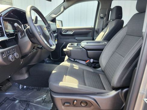 Used 2026 Chevrolet Silverado 1500 LT image 16