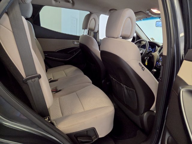 Used 2017 Hyundai Santa Fe Sport FWD image 19