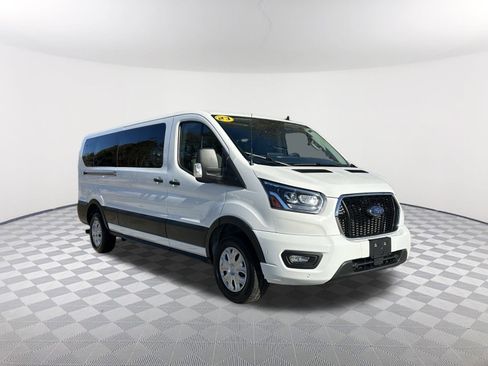 Used 2023 Ford Transit 350 XLT image 4