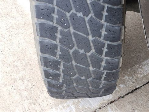 Used 2023 Toyota Tacoma SR image 11