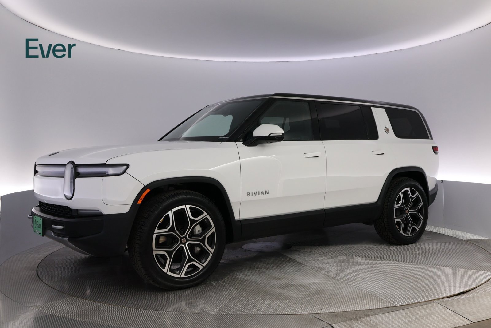 Used 2026 Rivian R1S Adventure Tri AWD/4WD image 18