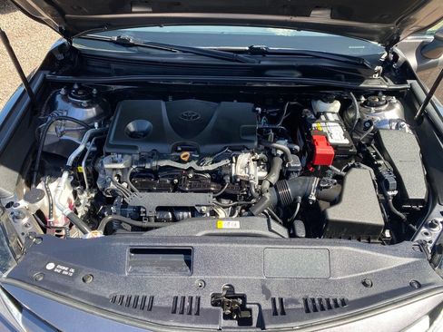 Used 2019 Toyota Camry LE FWD image 23