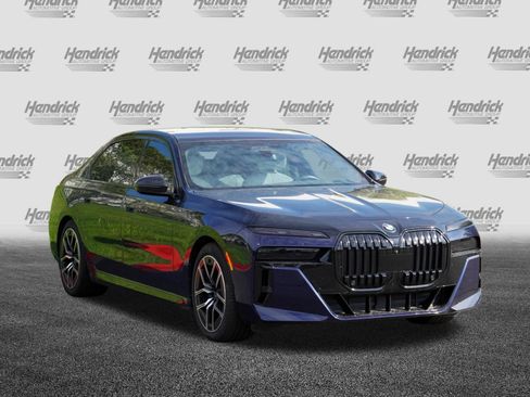 Certified 2023 BMW 760i xDrive w/ Executive Package AWD/4WD image 2