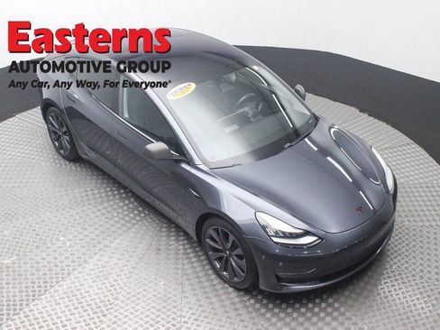 Used 2018 Tesla Model 3 Long Range image 3