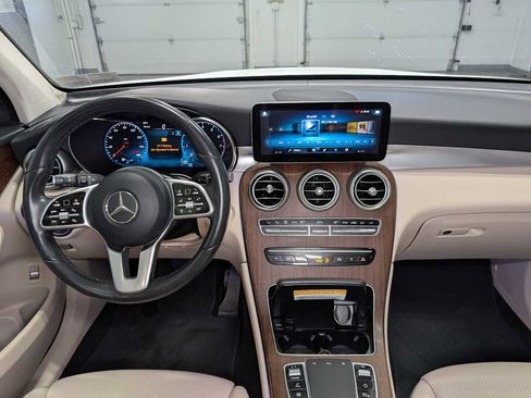 Used 2022 Mercedes-Benz GLC 300 GLC 300 image 17