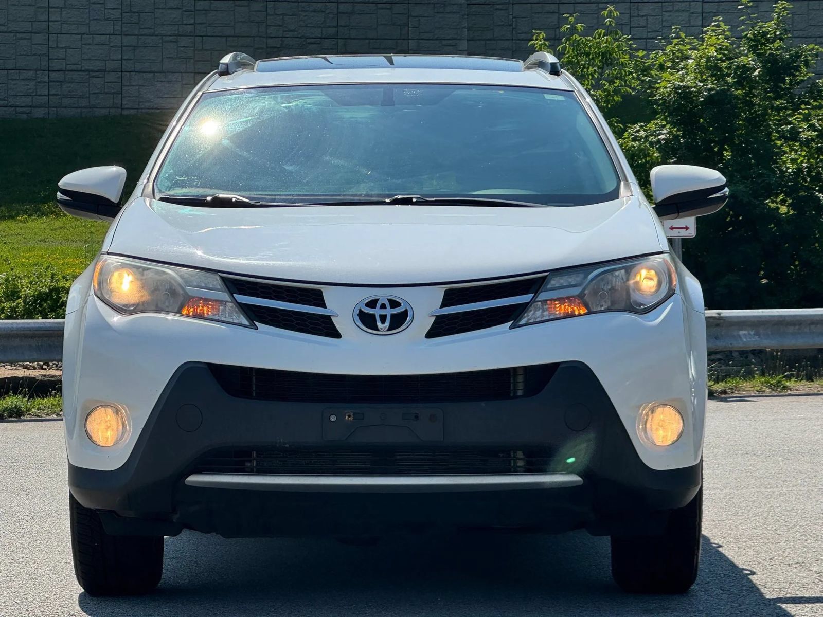 Used 2013 Toyota RAV4 XLE AWD/4WD image 3