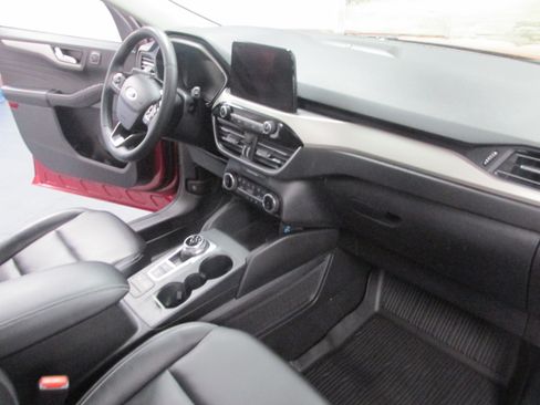 Used 2022 Ford Escape SEL w/ Technology Package image 27
