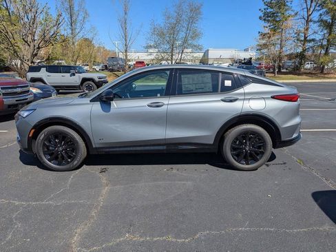 New 2026 Buick Envista Sport Touring image 5