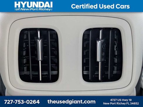 Used 2025 Hyundai Tucson Limited image 17
