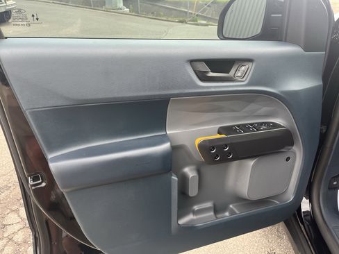 Used 2025 Ford Maverick Tremor AWD/4WD image 36