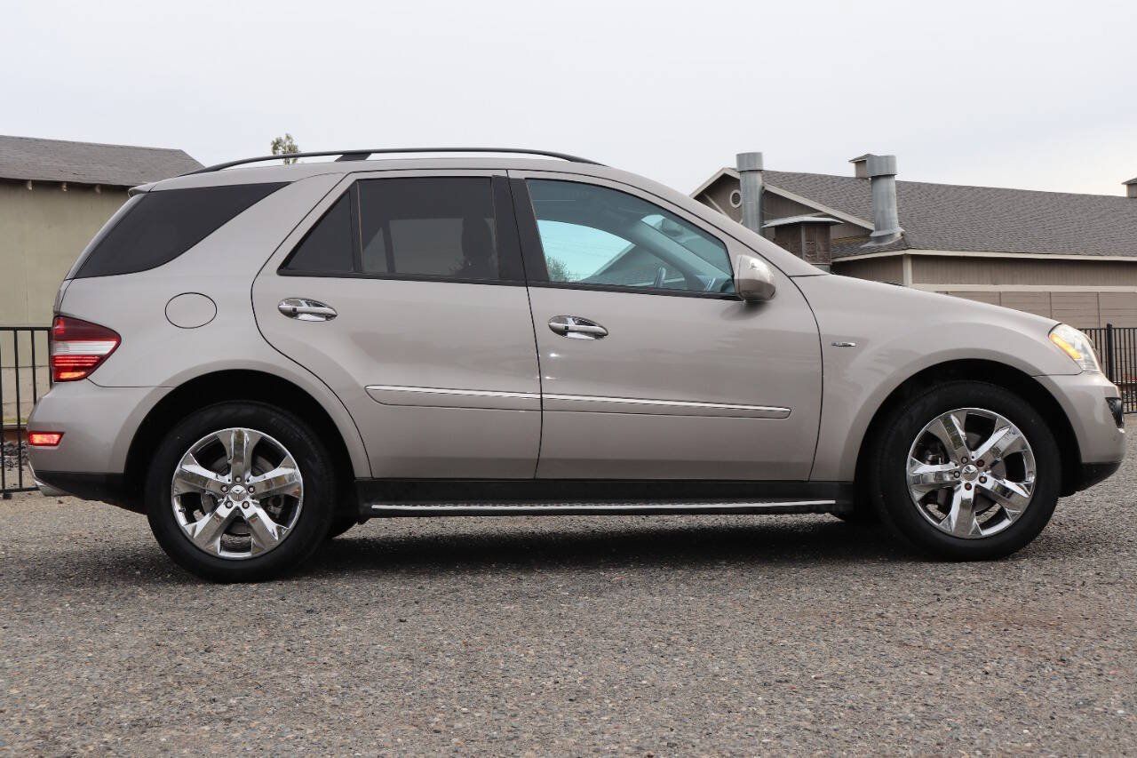 Used 2009 Mercedes-Benz ML 320 BlueTEC 4MATIC image 4